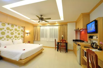 Decare Hotel Patong-Pool&Lift – Fotos 16